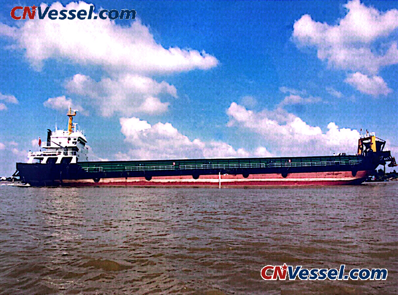For Charter: 5,000 DWT Aft Wheelhouse Deck Barge, LOA 21.8 m