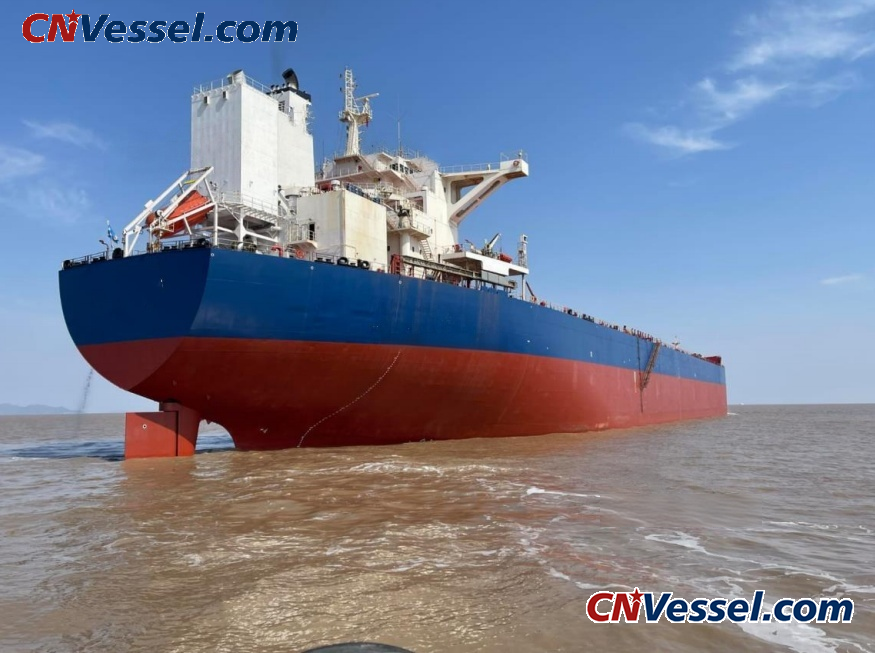 Sell 179,000-ton bulk carrier