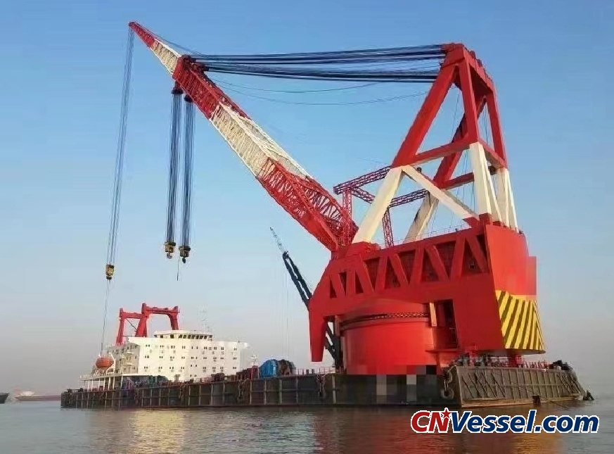 3,000-ton fully revolving floating crane for sale – specialized for engineering projects.