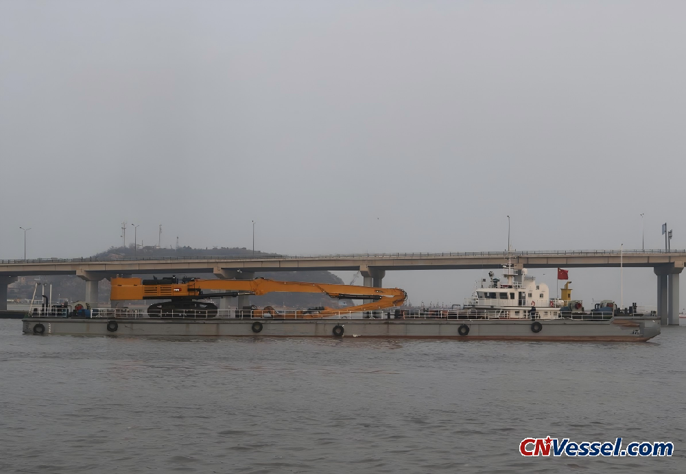 62米打桩船出售，新船，zc