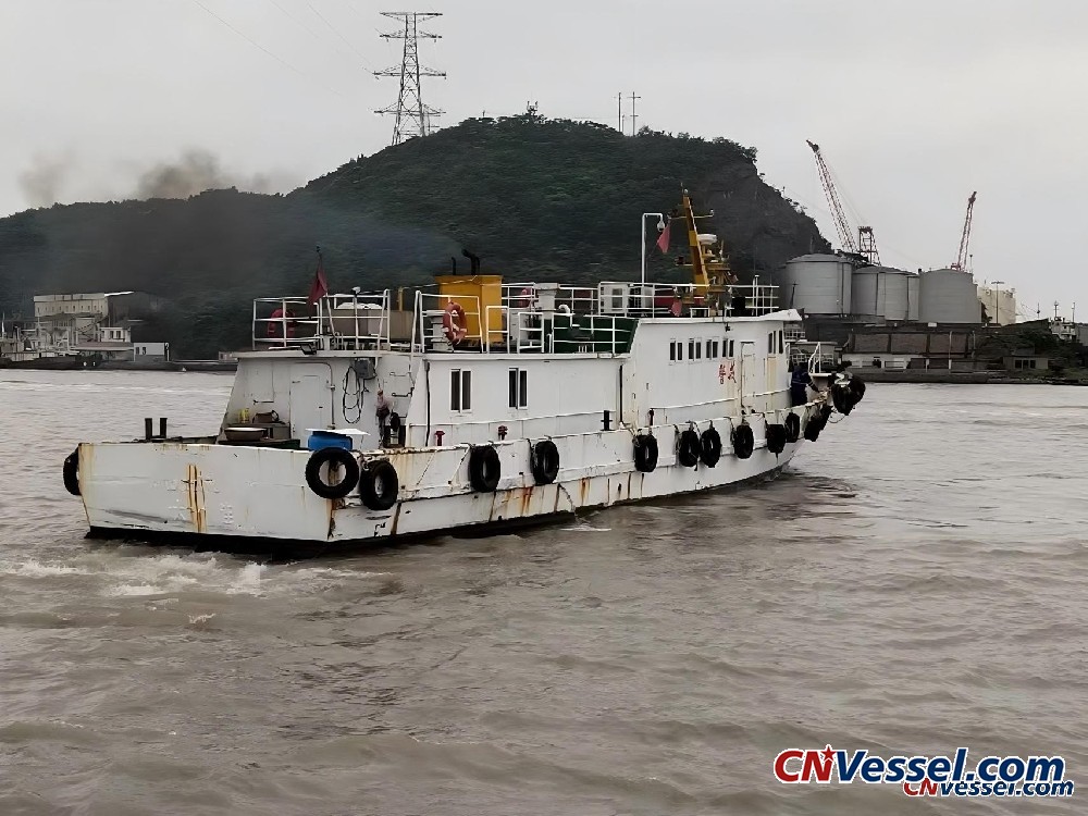 26-meter coastal transport vessel for sale – excellent value for money.
